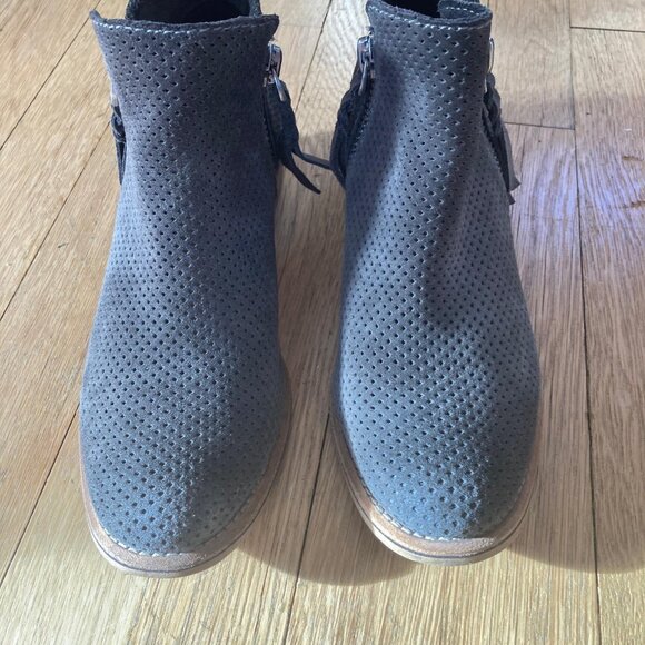Dolce Vita grey suede boots - Picture 2 of 9